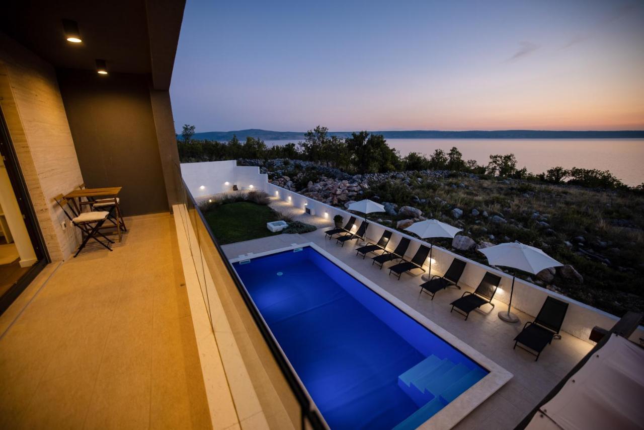 Royal Promons - Heated Pool Starigrad Paklenica
