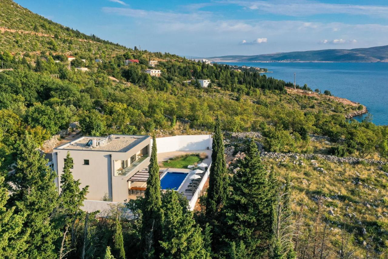 Royal Promons - Heated Pool *