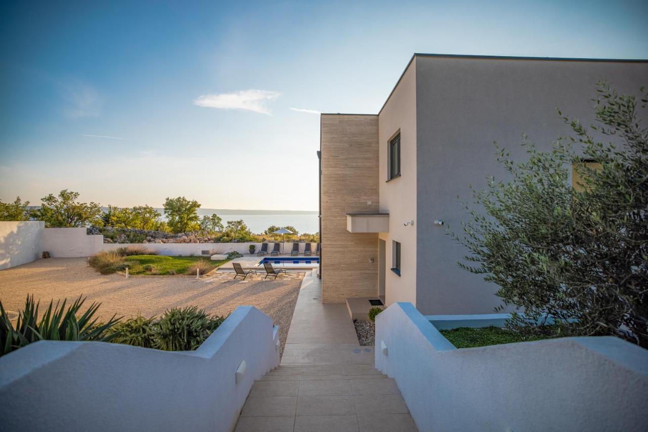 Villa Royal Promons - Heated Pool Starigrad Paklenica