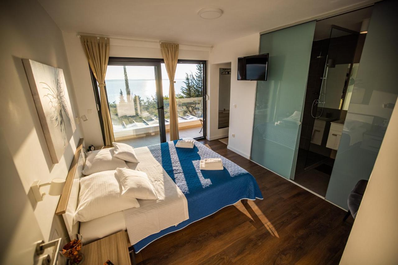 Royal Promons - Heated Pool Starigrad Paklenica